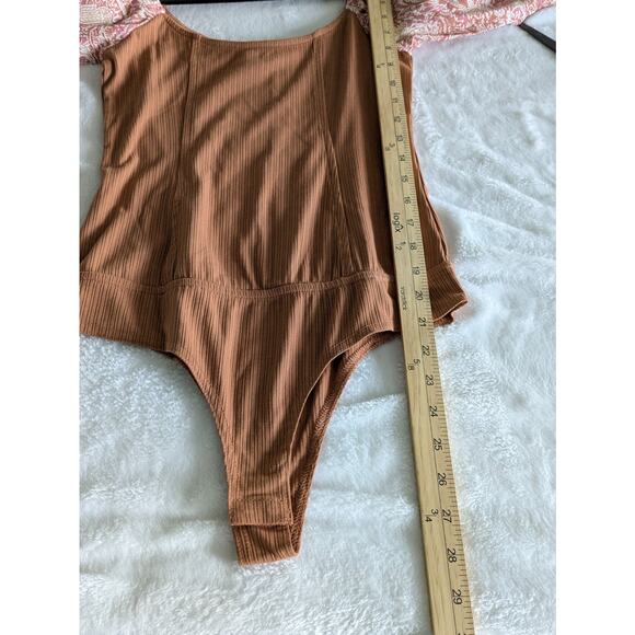 Promesa Bodysuit Blouse Tan Floral Womens Size Small Bohemian Peasant Sleeve - Picture 6 of 9